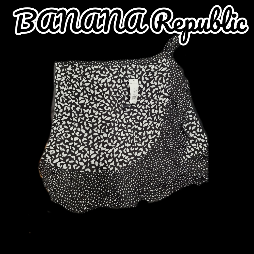 NWT Banana Republic Black White Wrap Flowy Skirt MSRP $55